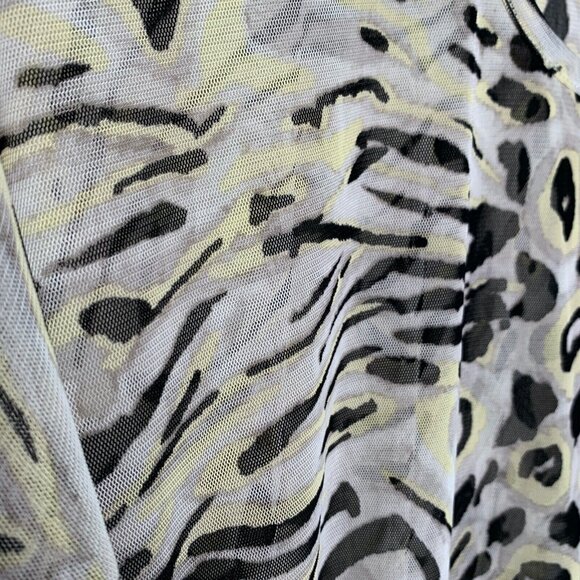 Chicos Easywear Sheer Animal Print Blouse Medium Tan Brown Fall Top - Picture 8 of 10